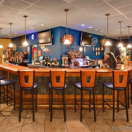 Ramada Plaza Rochester Airport Esterno foto