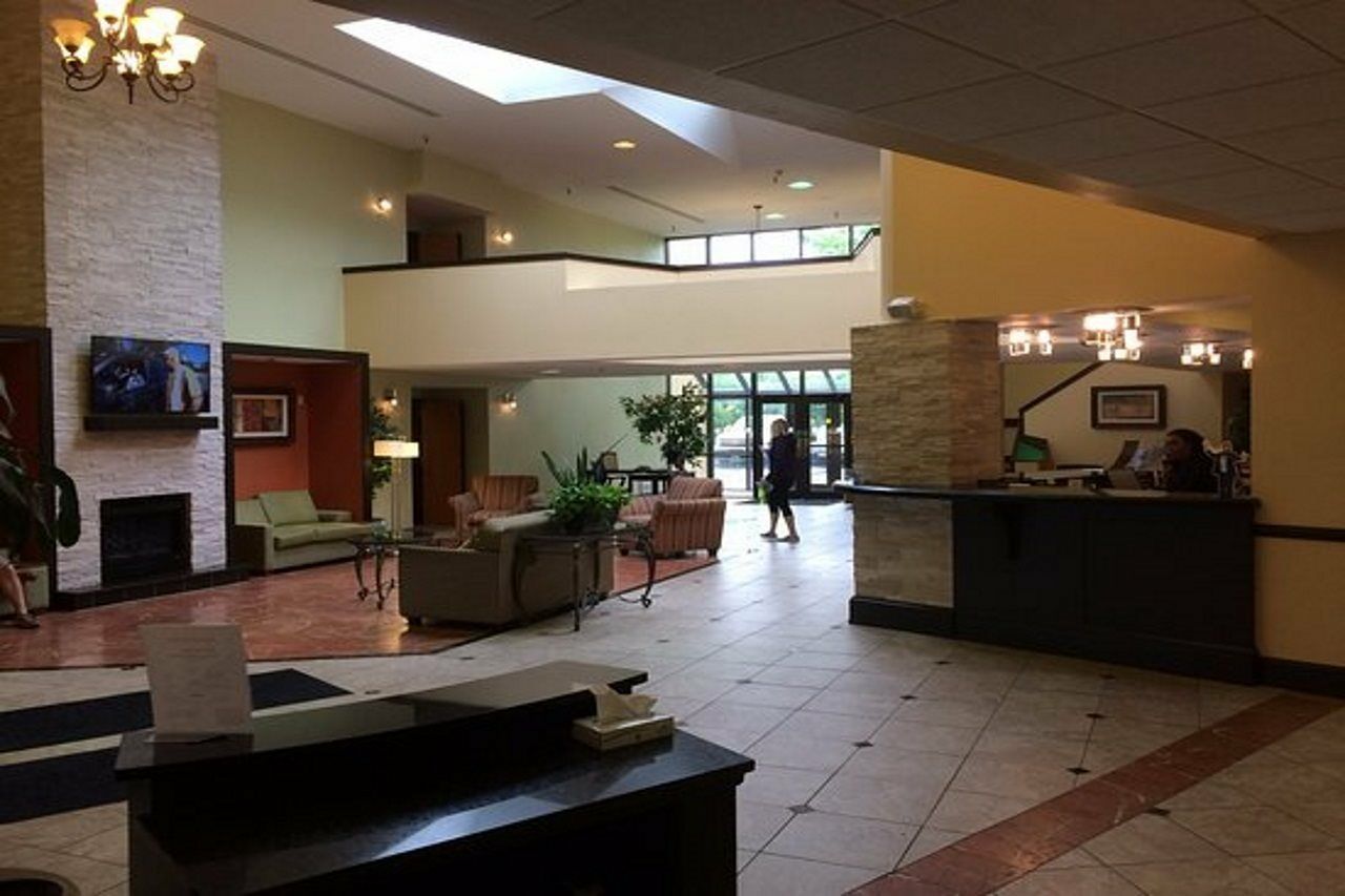 Ramada Plaza Rochester Airport Esterno foto
